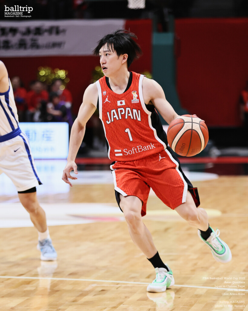 日本代表のユニフォームは光栄と話す渡邊雄太と齋藤拓実らの活躍でW杯アジア予選初戦を勝利で飾る　balltrip MAGAZINE（ボールトリップマガジン）