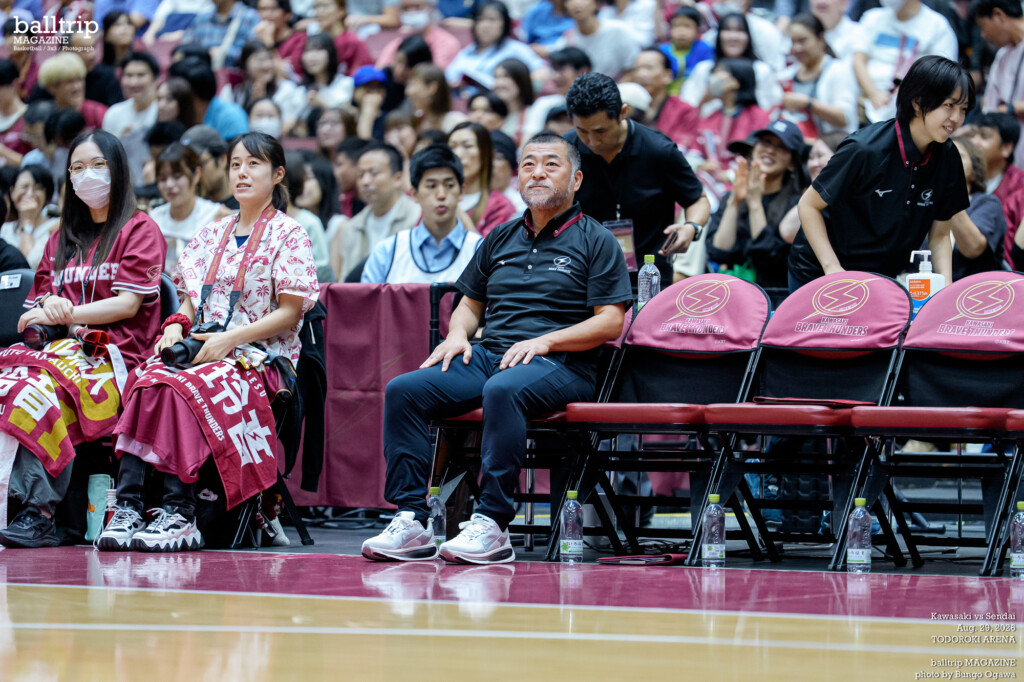 「勝ち方を勉強しないといけない」　川崎ブレイブサンダース 桶谷大ヘッドコーチの勝てるチームづくりへの挑戦　balltrip MAGAZINE（ボールトリップマガジン）