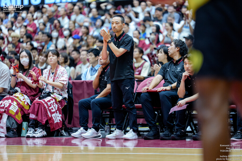 「勝ち方を勉強しないといけない」　川崎ブレイブサンダース 桶谷大ヘッドコーチの勝てるチームづくりへの挑戦　balltrip MAGAZINE（ボールトリップマガジン）