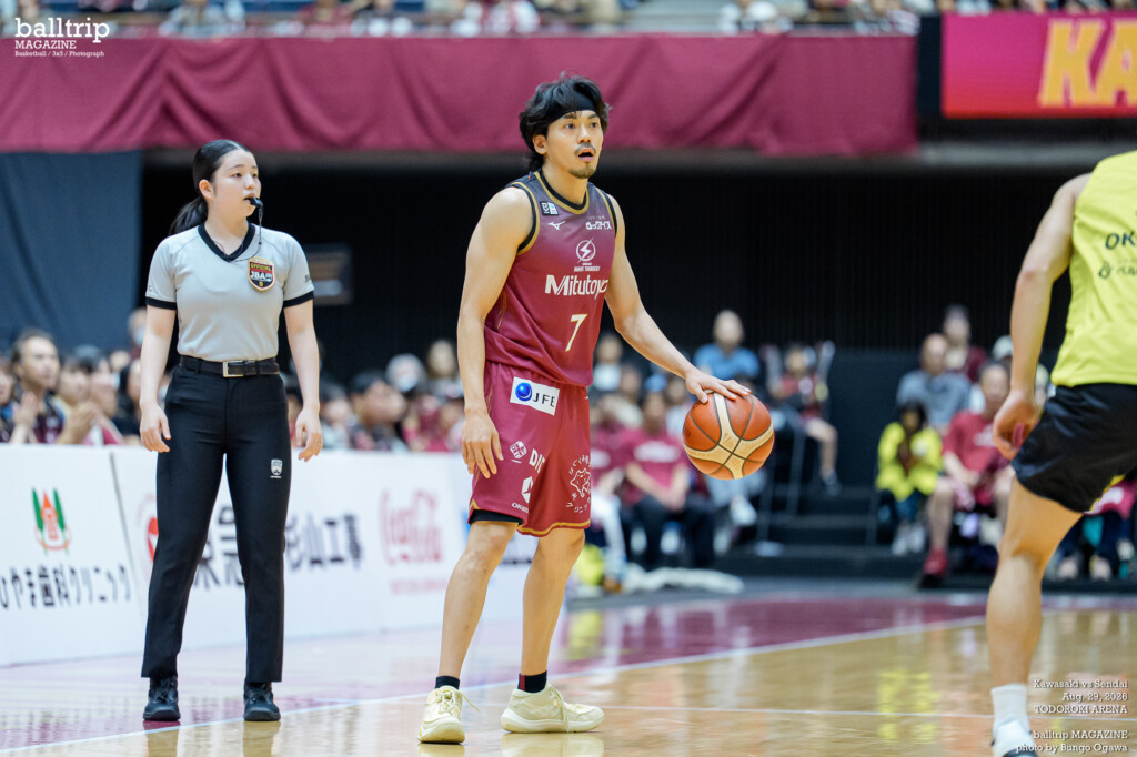 「勝ち方を勉強しないといけない」　川崎ブレイブサンダース 桶谷大ヘッドコーチの勝てるチームづくりへの挑戦　balltrip MAGAZINE（ボールトリップマガジン）