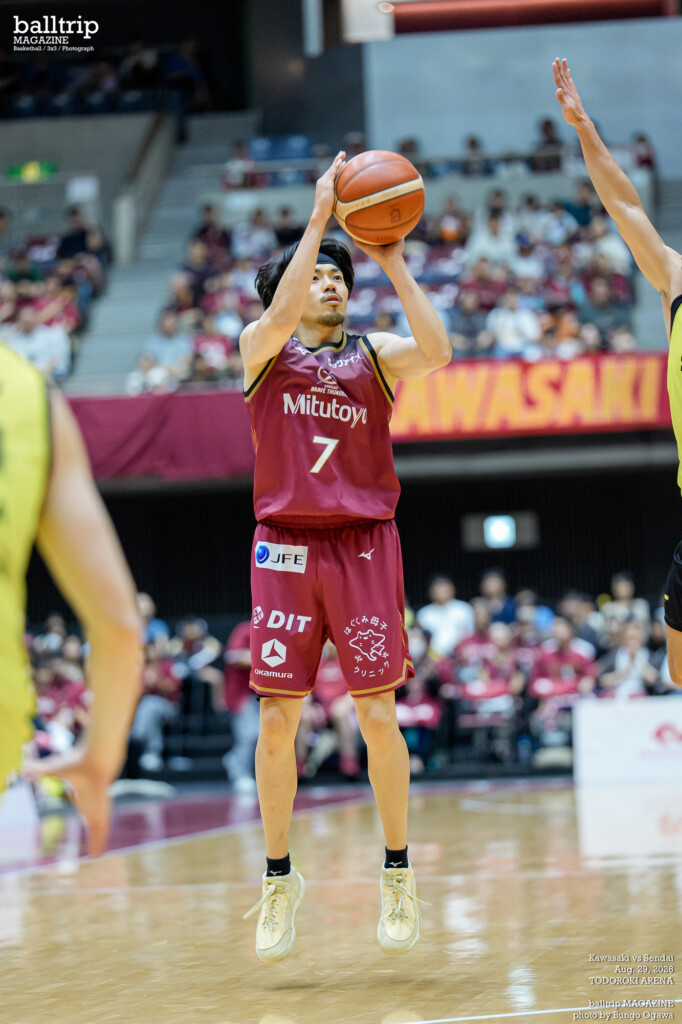 「勝ち方を勉強しないといけない」　川崎ブレイブサンダース 桶谷大ヘッドコーチの勝てるチームづくりへの挑戦　balltrip MAGAZINE（ボールトリップマガジン）