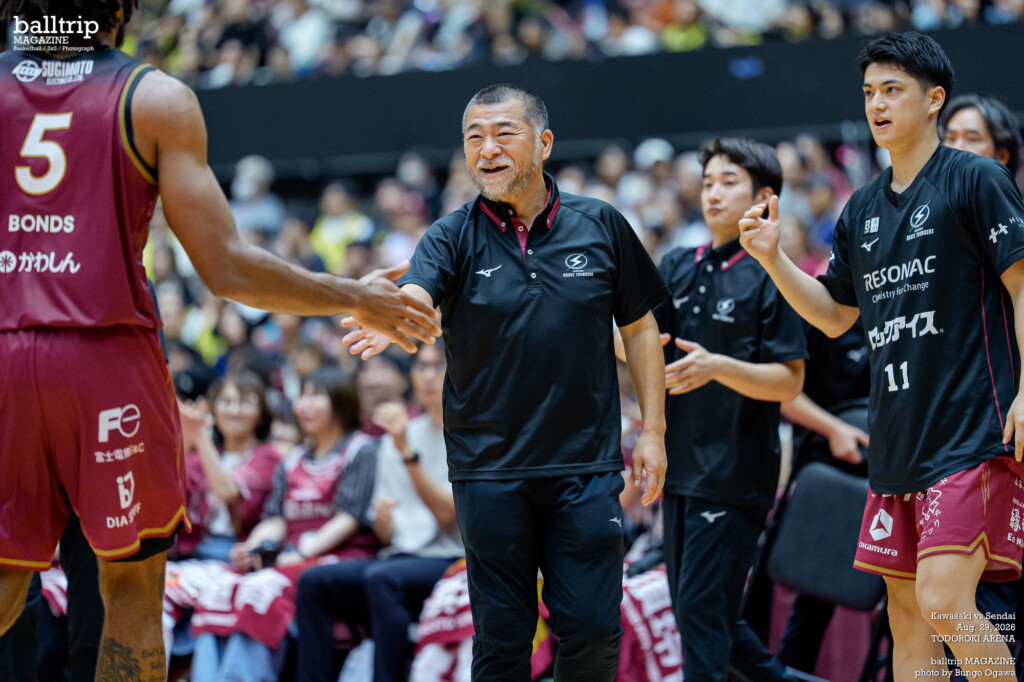 「勝ち方を勉強しないといけない」　川崎ブレイブサンダース 桶谷大ヘッドコーチの勝てるチームづくりへの挑戦　balltrip MAGAZINE（ボールトリップマガジン）